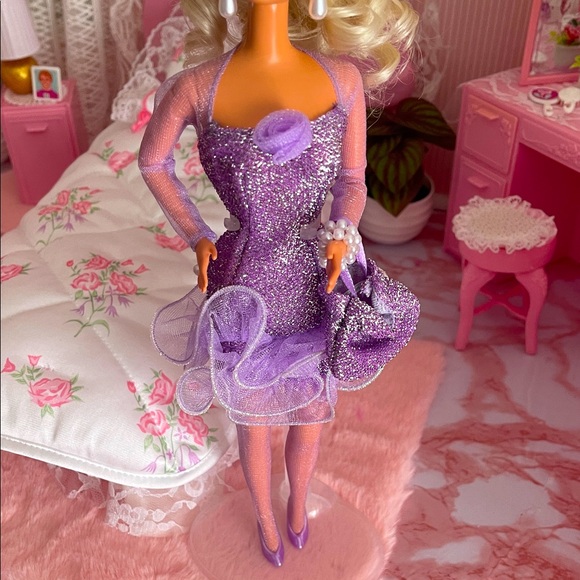 Other - Barbie fashion Avenue 1996 fashion New! Doll not included